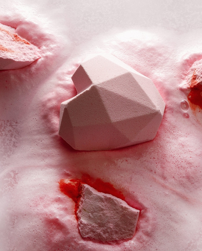 Foaming bath bomb Shape of my Heart